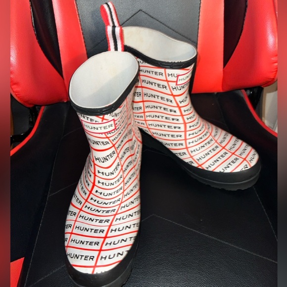 HUNTER LOGO RAIN BOOTS -size 9 - Picture 3 of 6